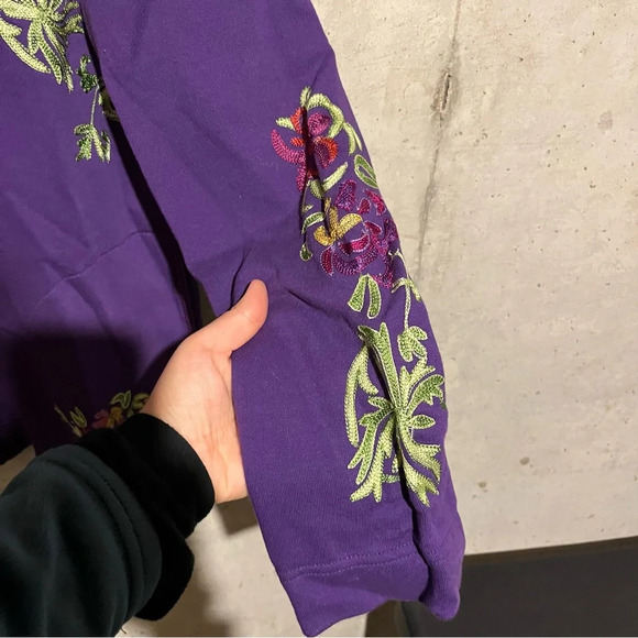 Sara Studio Embroidered Floral Purple Full Zip Sweatshirt Size Large - Picture 5 of 11